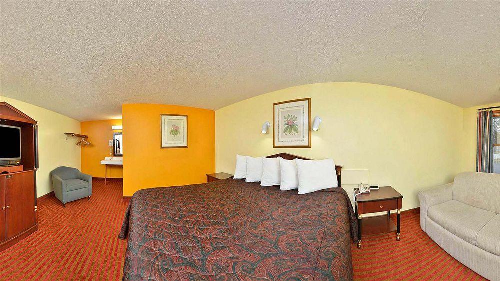 איסטהאם Captains Quarters Motel & Conference Center מראה חיצוני תמונה