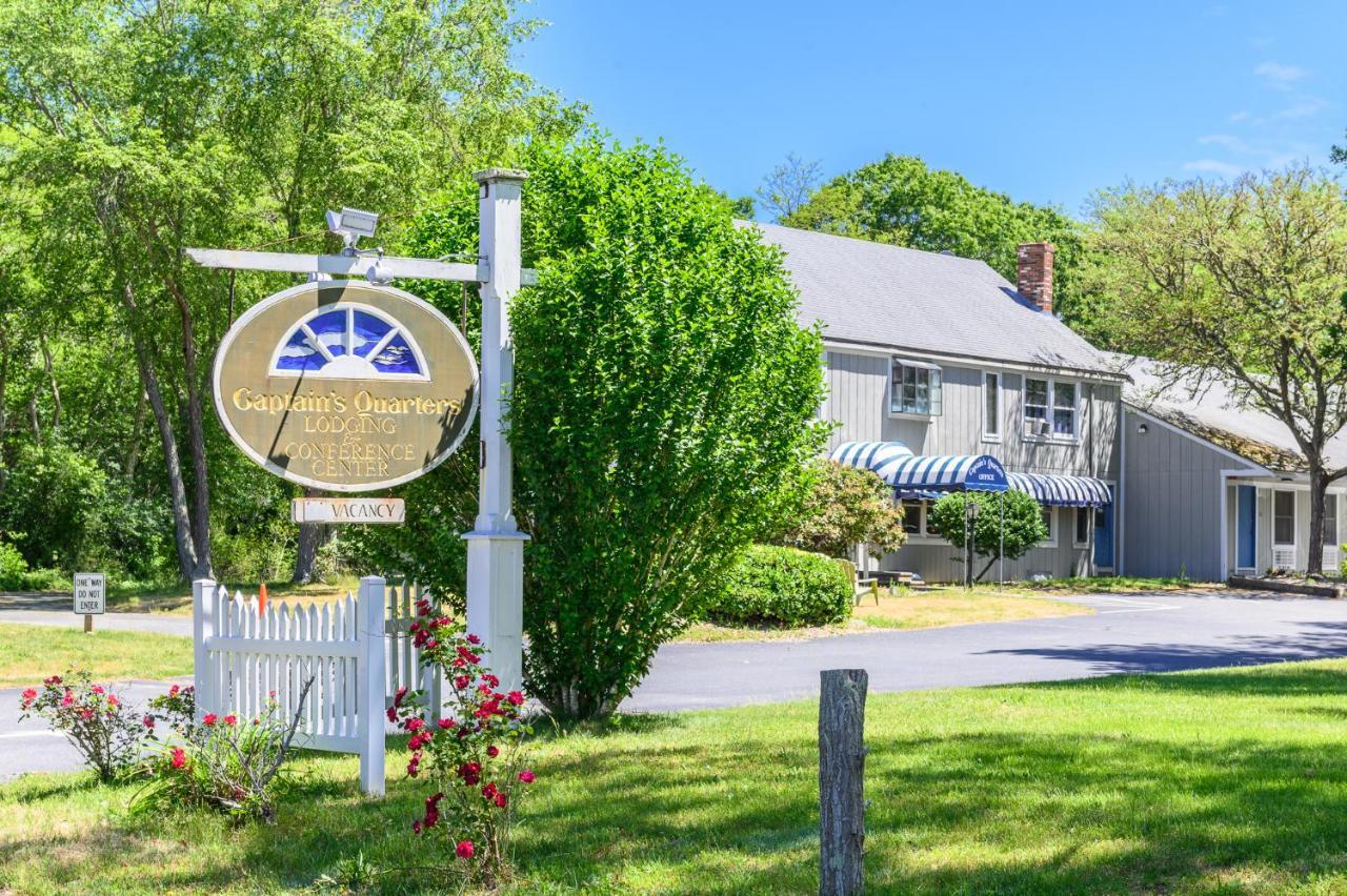 איסטהאם Captains Quarters Motel & Conference Center מראה חיצוני תמונה