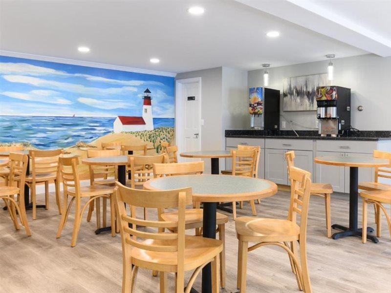 איסטהאם Captains Quarters Motel & Conference Center מראה חיצוני תמונה