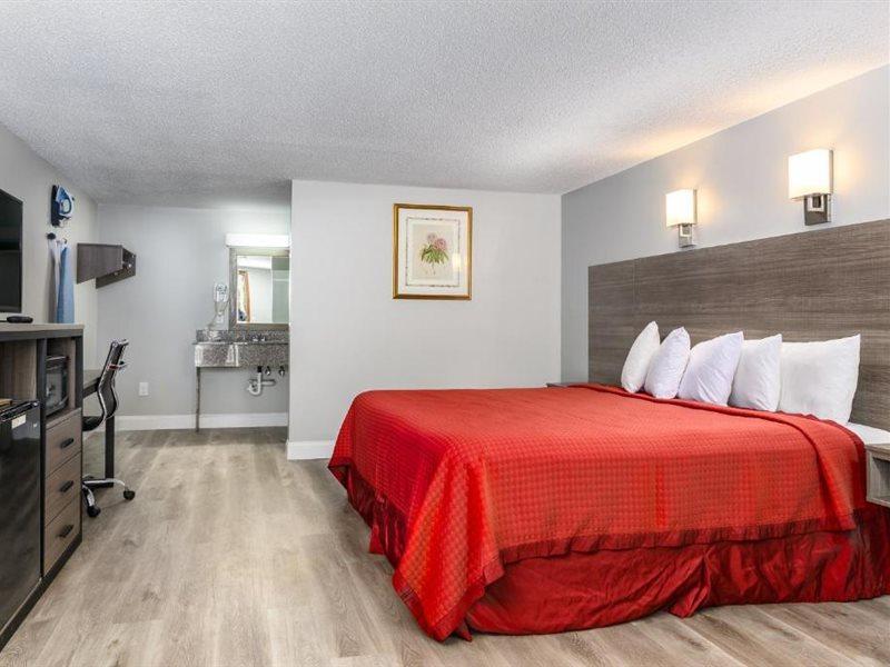 איסטהאם Captains Quarters Motel & Conference Center מראה חיצוני תמונה
