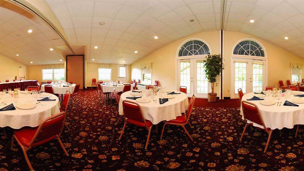 איסטהאם Captains Quarters Motel & Conference Center מראה חיצוני תמונה