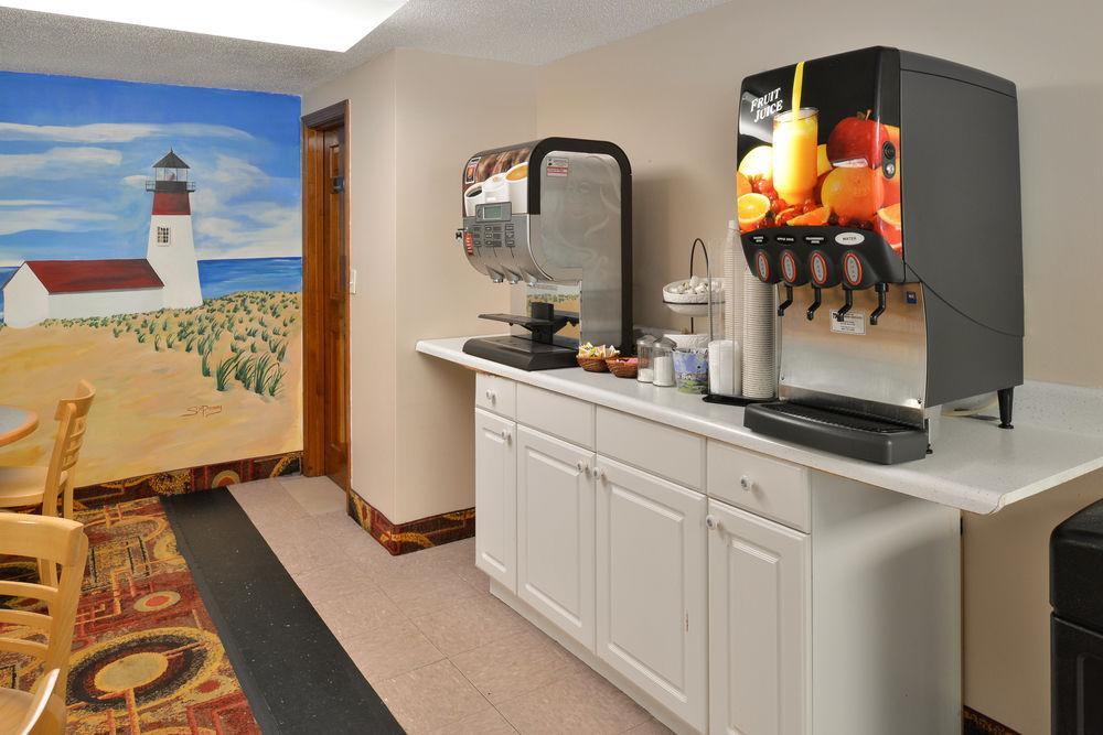 איסטהאם Captains Quarters Motel & Conference Center מראה חיצוני תמונה
