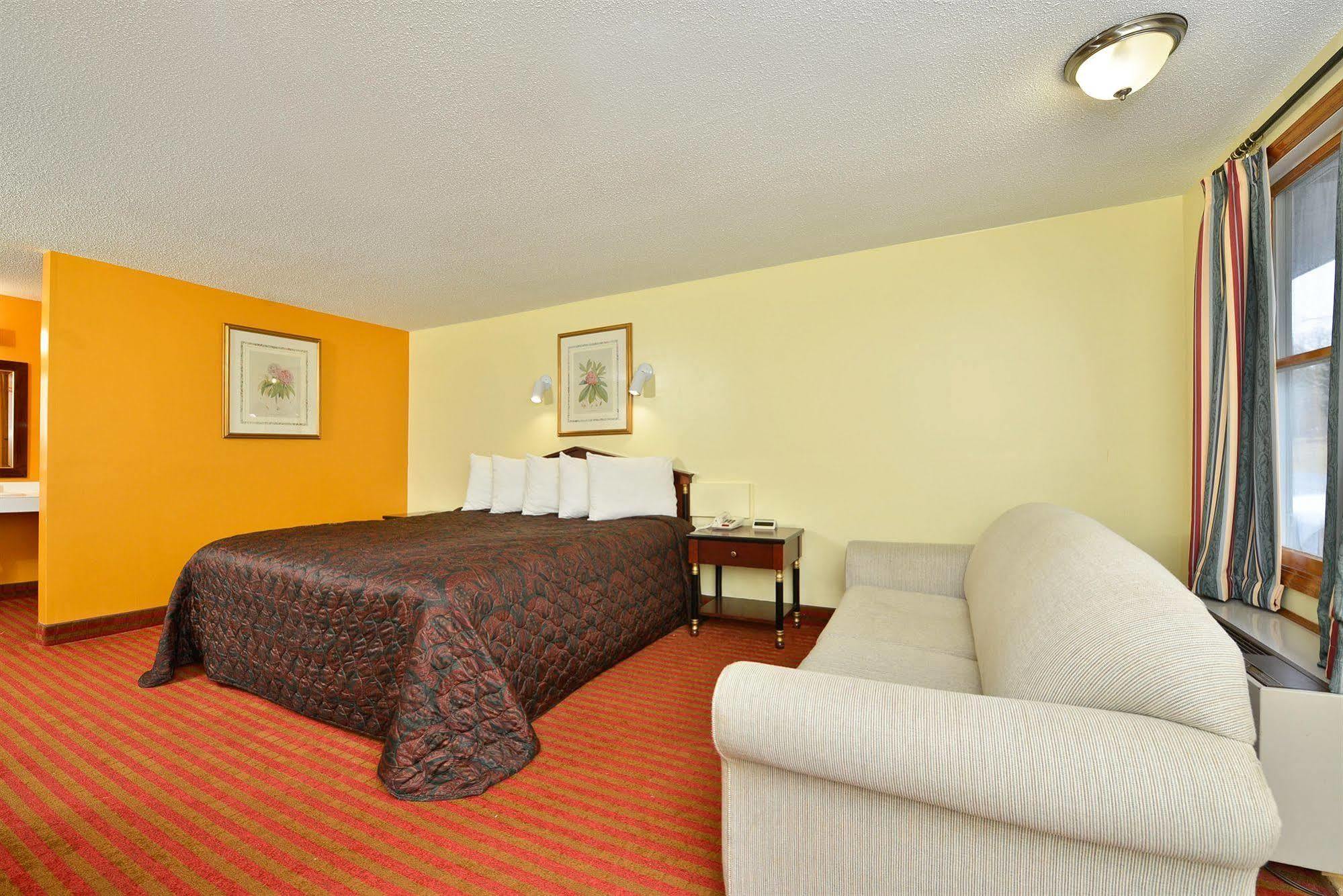 איסטהאם Captains Quarters Motel & Conference Center מראה חיצוני תמונה
