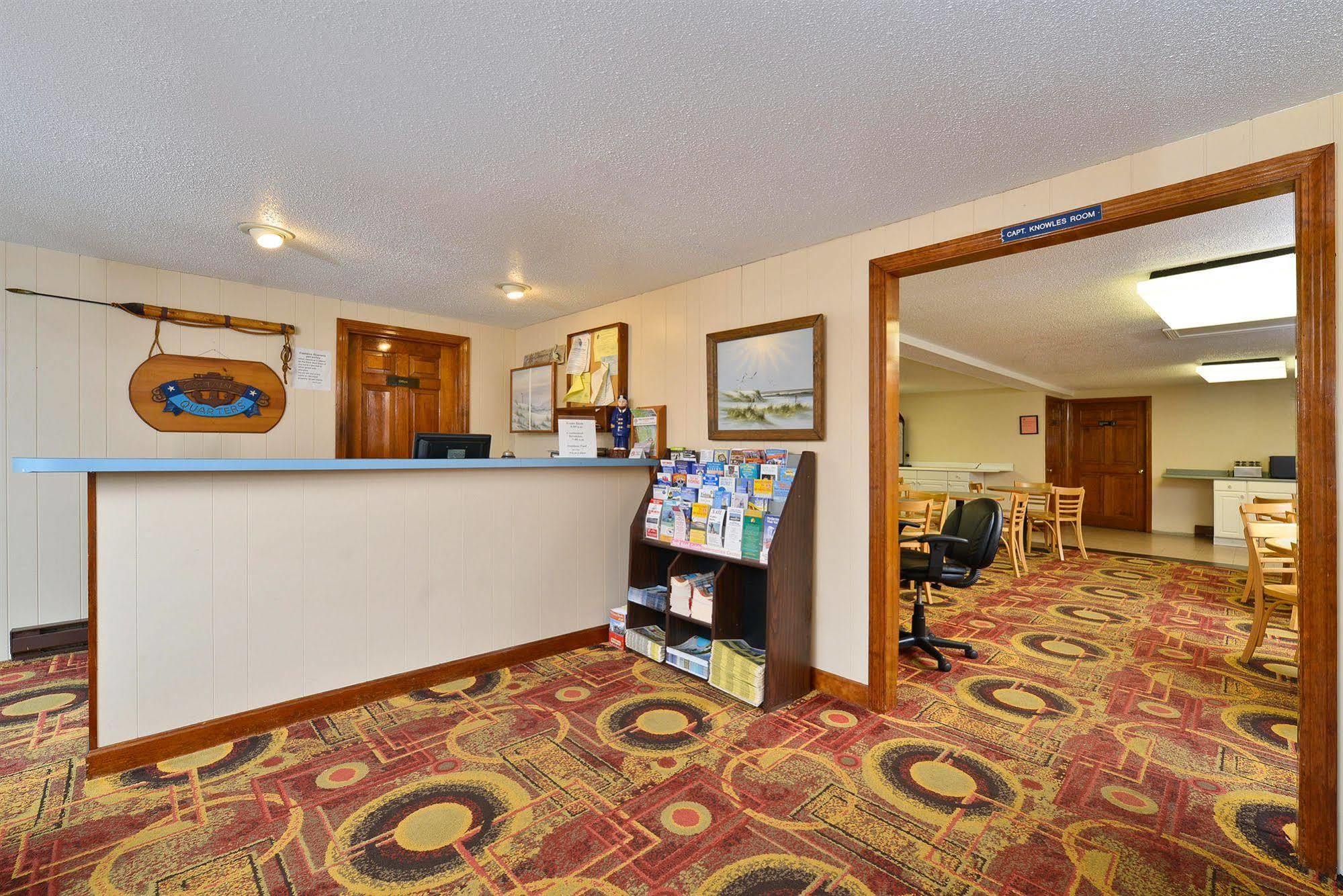 איסטהאם Captains Quarters Motel & Conference Center מראה חיצוני תמונה
