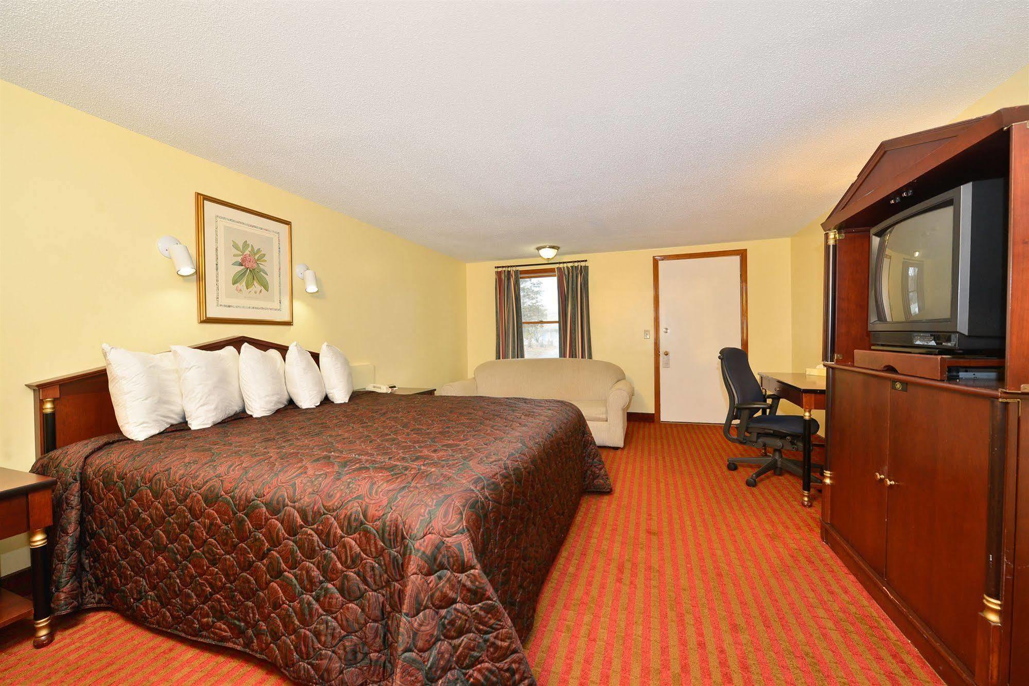 איסטהאם Captains Quarters Motel & Conference Center מראה חיצוני תמונה